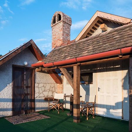 Pataky Borporta Bed & Breakfast Tarcal Bagian luar foto